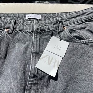 Brand New with Tags Zara Mom Fit Jeans!